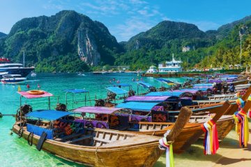 Full Day Coral Island Tour on Shared Boat with Lunch